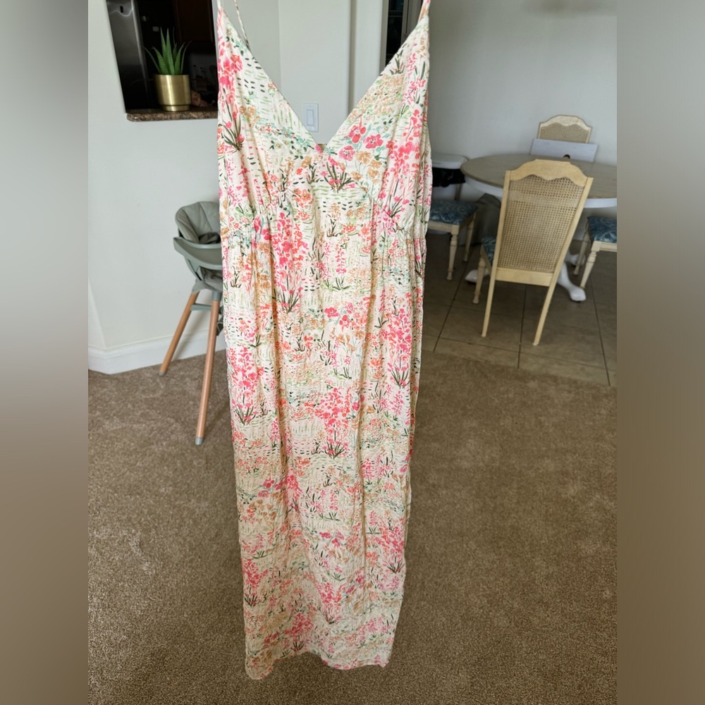 VestiqueBeautiful watercolor pattered maxi dress. Size M.